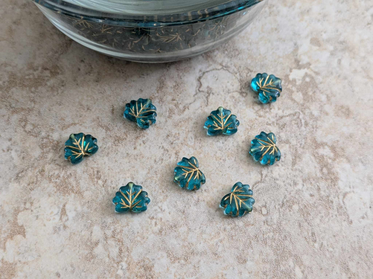 Maple Leaf Acrylic Beads - Green - Set of 30