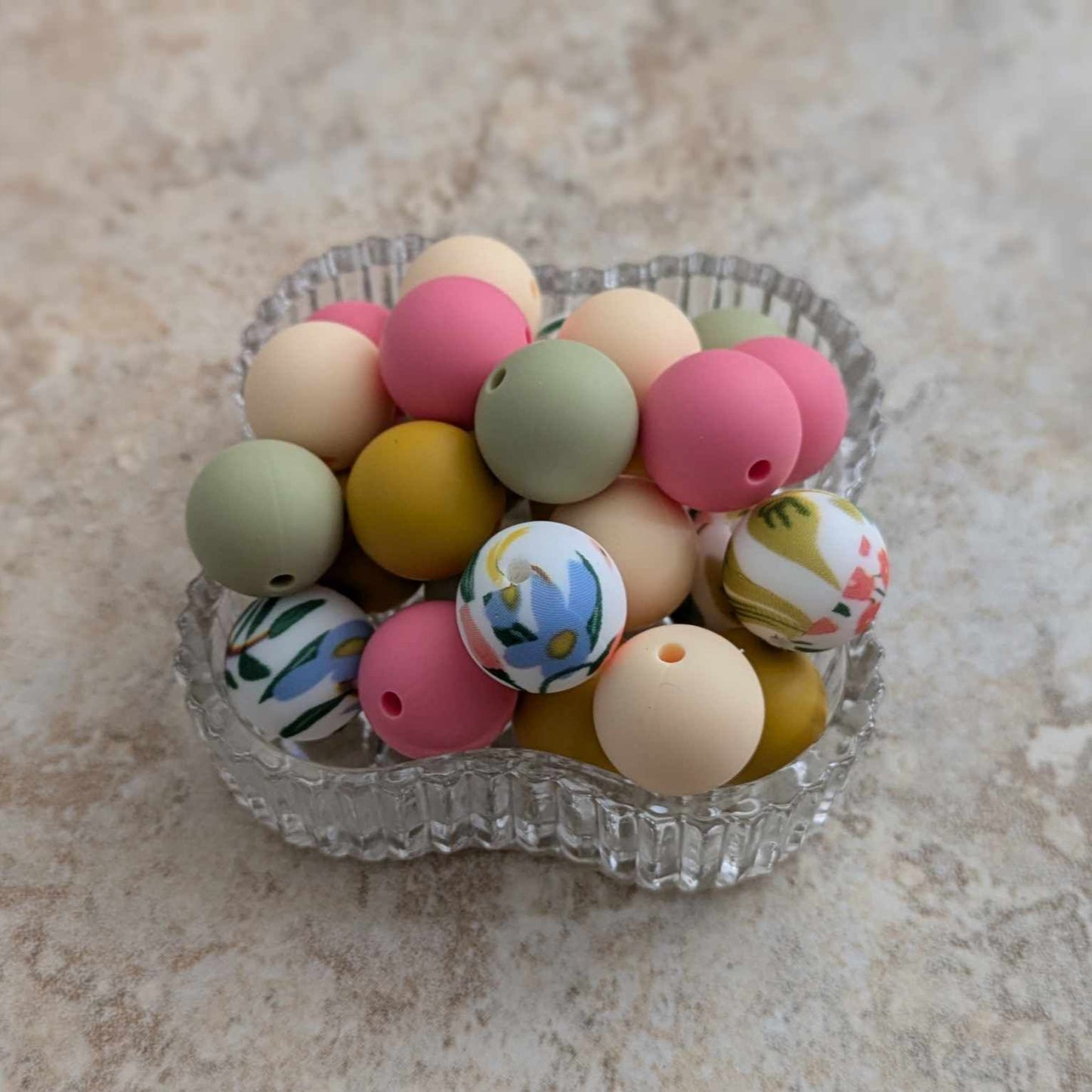 15mm Silicone Bead Set - 25 pcs - Sage, Pink, Mustard, Cream, Floral