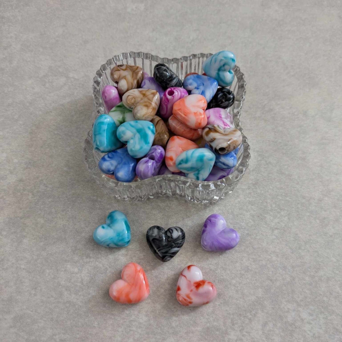 Cream Smudged Heart Shape Acrylic Beads - set of 20