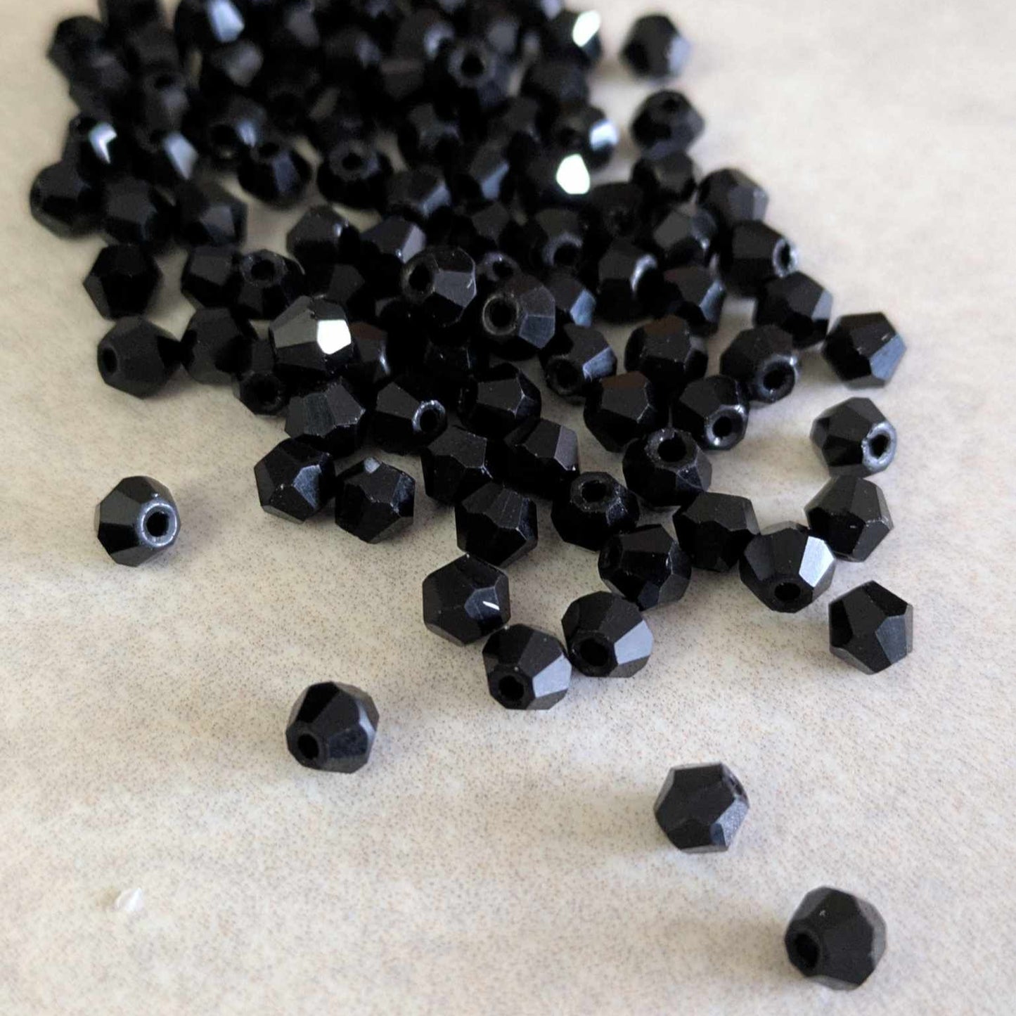 4mm Bicone Beads - Black - 300 pcs