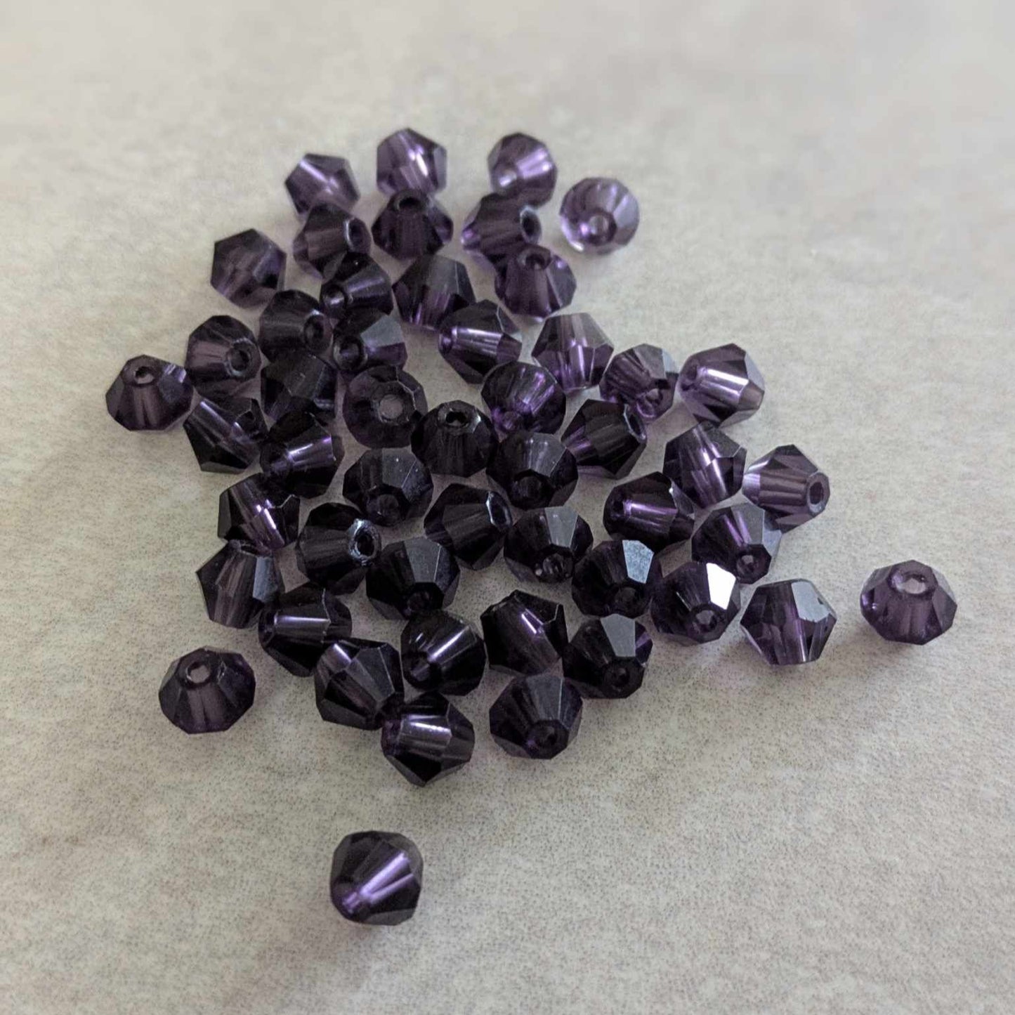6mm Bicone Beads - Violet - 50 pcs