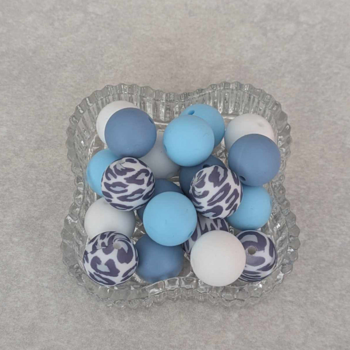 15 mm - silicone bead set - 20 pcs - Blue Leopard, Blues, White
