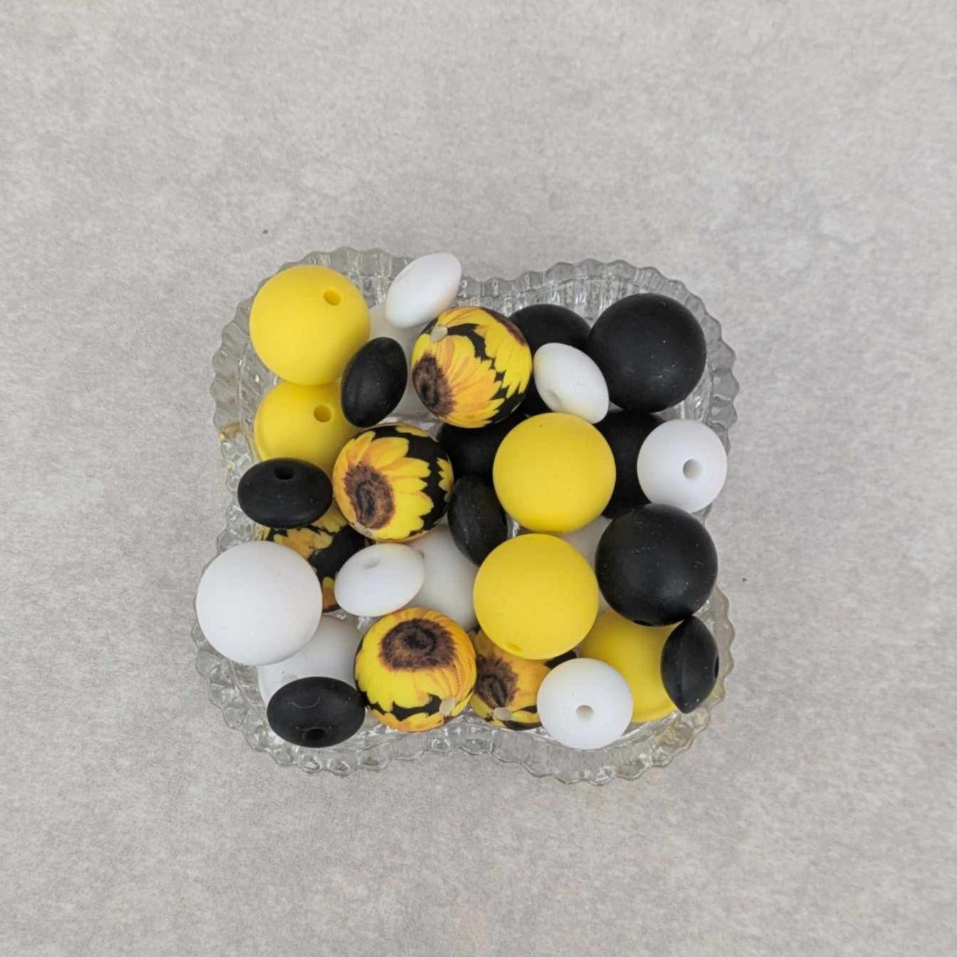 15 mm - silicone bead set - 30 pcs - Sunflower, Yellow, Black, White