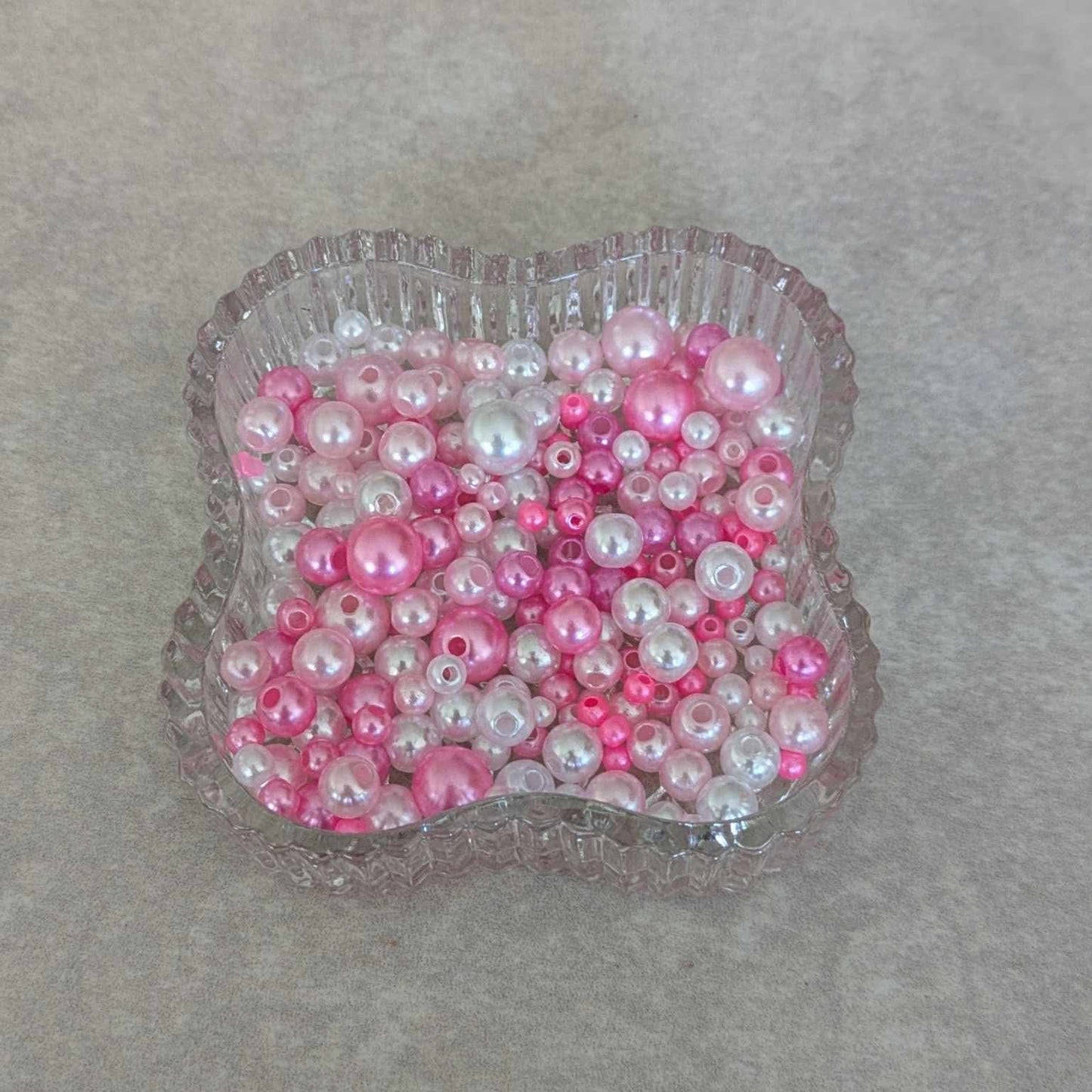 3-8mm round acrylic bead set - 150 pcs - Shades of Pink and White
